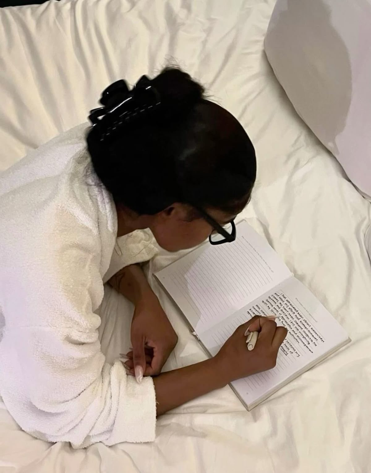 Miss Mikail journaling